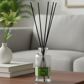 Green Lily by AMONDINI