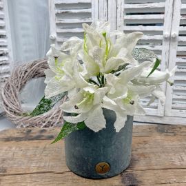 Lilien Bouquet beschneit