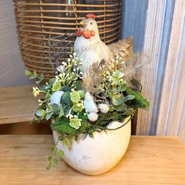 Ostergesteck mit Huhn