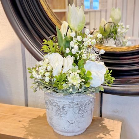 Blumengesteck 'Frühlingszeit' cream