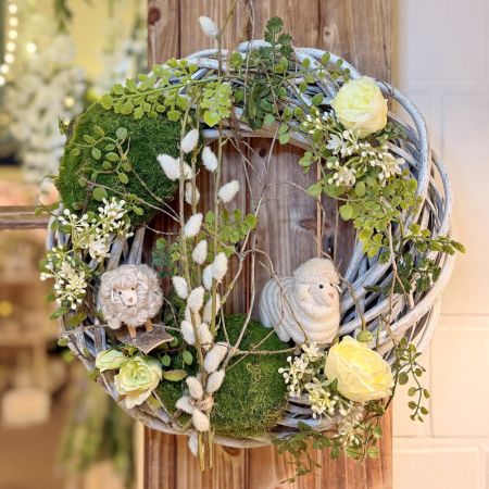 Dekokranz 'Schafe' grün/creme