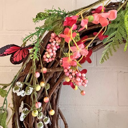 Girlande mit Blumen & Schmetterlingen