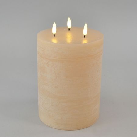 LED-Kerze beige mit 3 Dochten