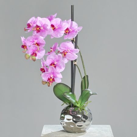 Purple Orchidee im silbernen Keramiktopf